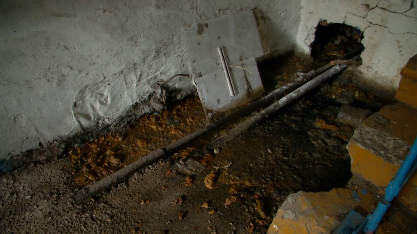 ГЖИ продолжает выписывать штрафы УК, а они продолжают нарушать