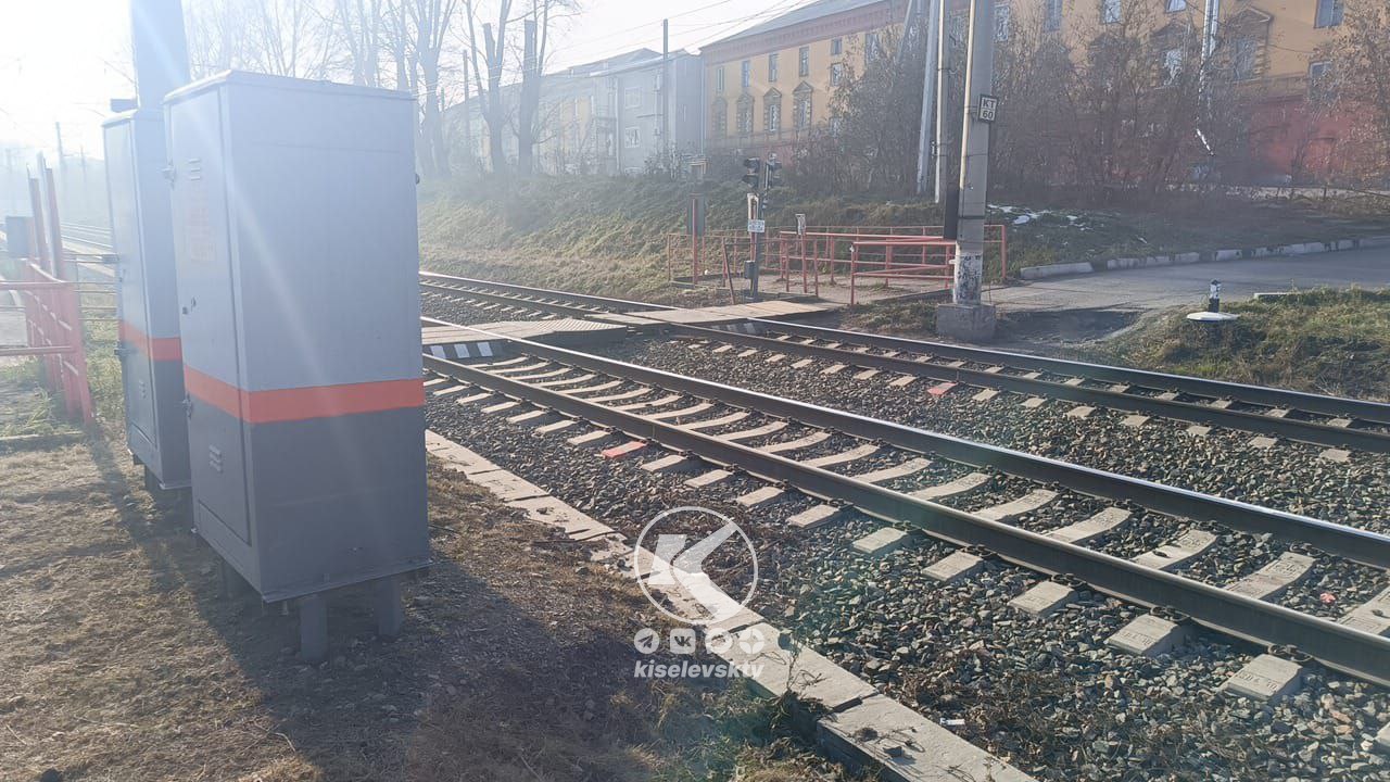 В Кемеровской области транспортные полицейские устанавливают обстоятельства смерти женщины на железной дороге