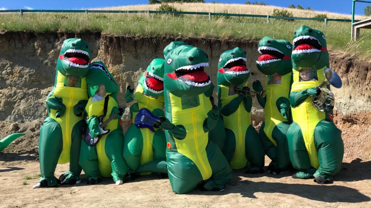 В Кузбассе можно провести ночь с динозаврами