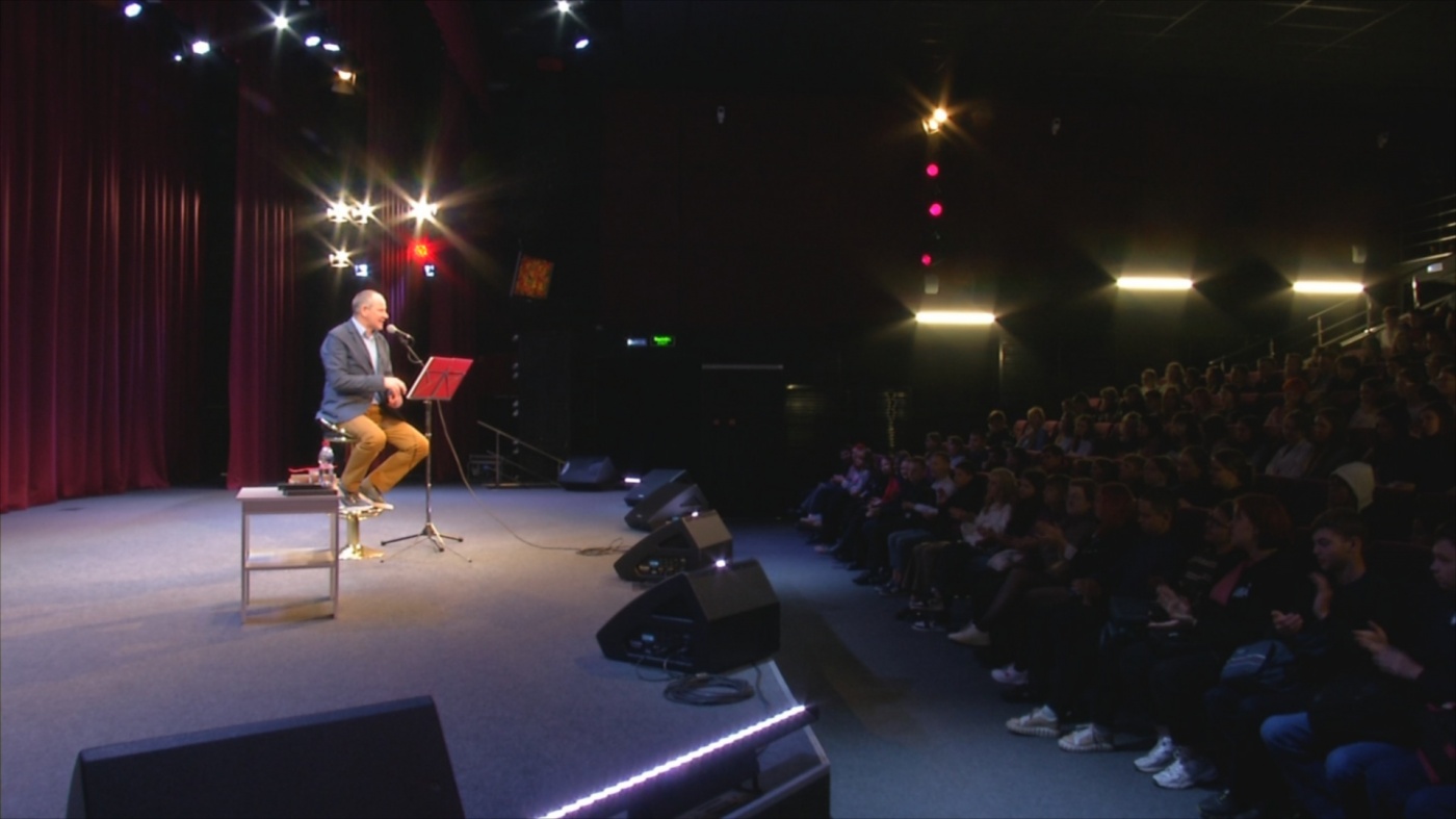 В киноконцертном зале «Россия»прошёл моноспектакль Даниила Спиваковского