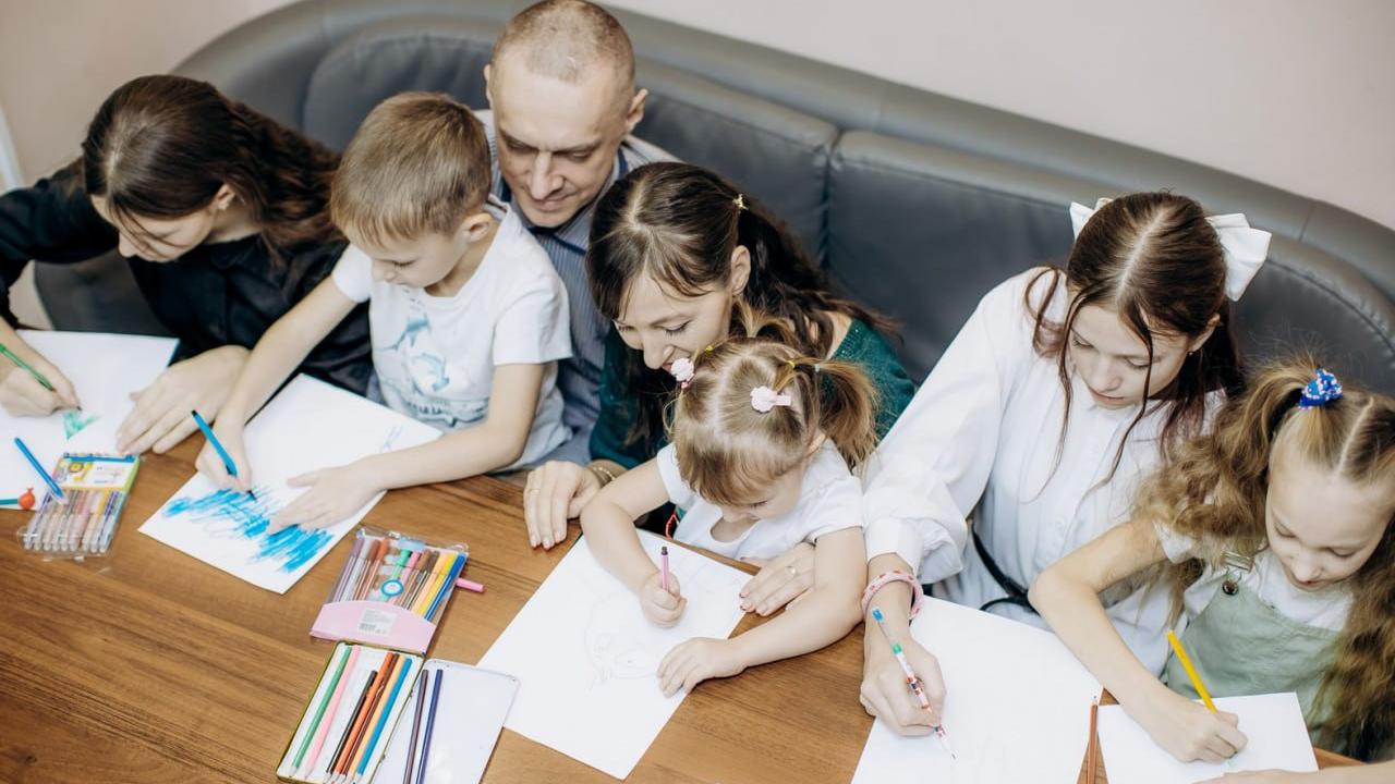 Россияне считают, что в семье должно быть более двух детей