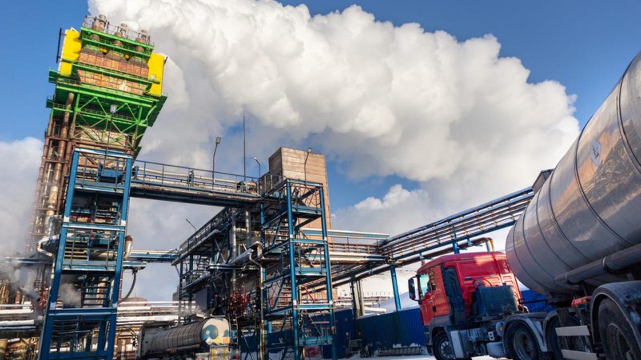 Бережливые технологии помогли кемеровским химикам снизить себестоимость продукции