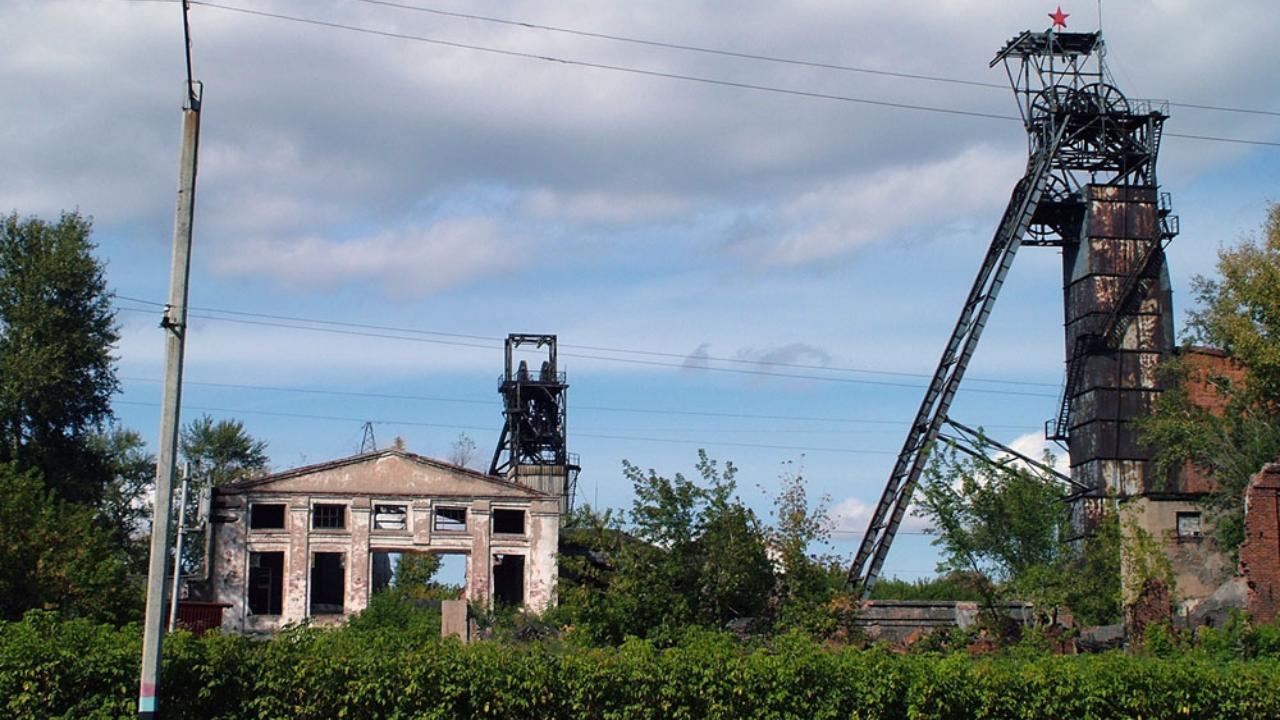 В Прокопьевске за счет федеральных средств снесут шахтовые строения