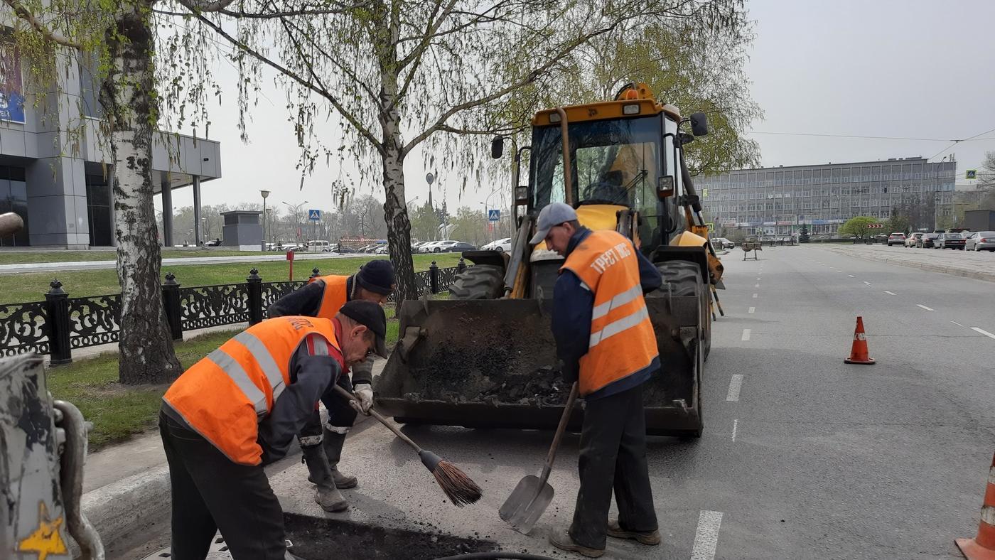 Сергей Цивилев поручил устранить выявленные на дорогах Кузбасса дефекты до 1 июля
